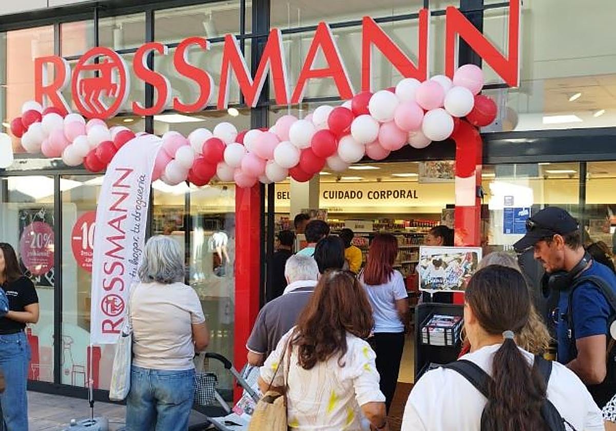 La multinacional Rossmann abre su primera tienda en Málaga Diario Sur
